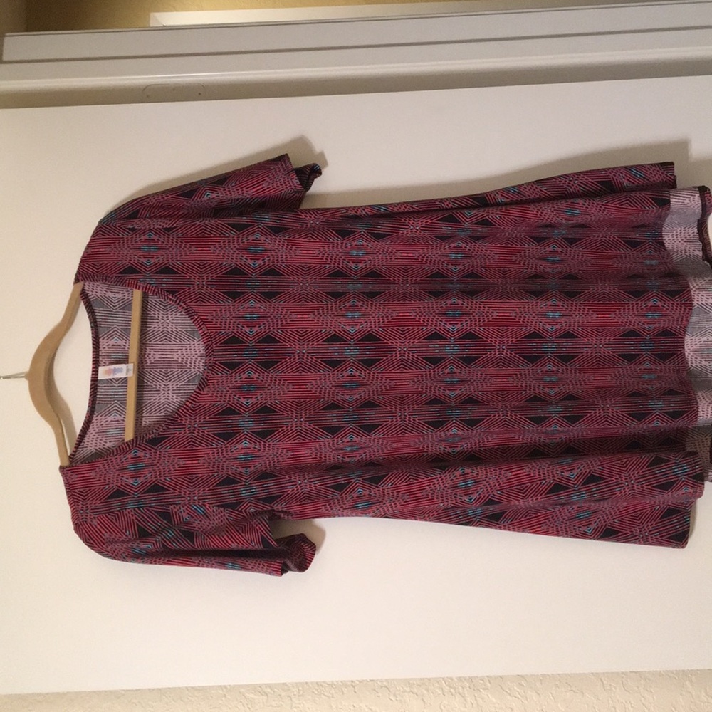 LuLaRoe Perfect T